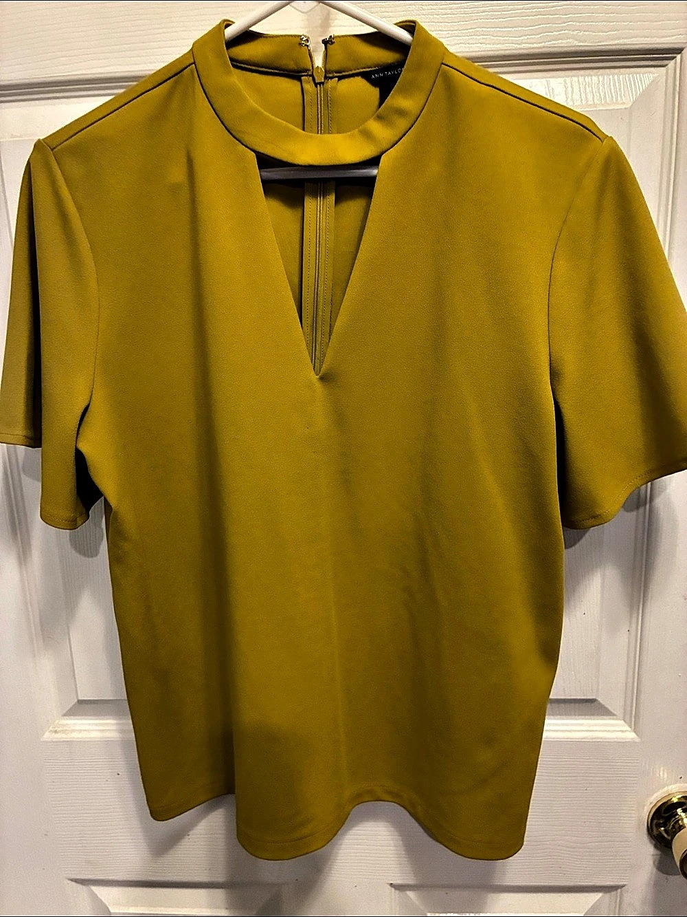 Ann Taylor Cutout Neck Short Sleeve Blouse Yellow Large